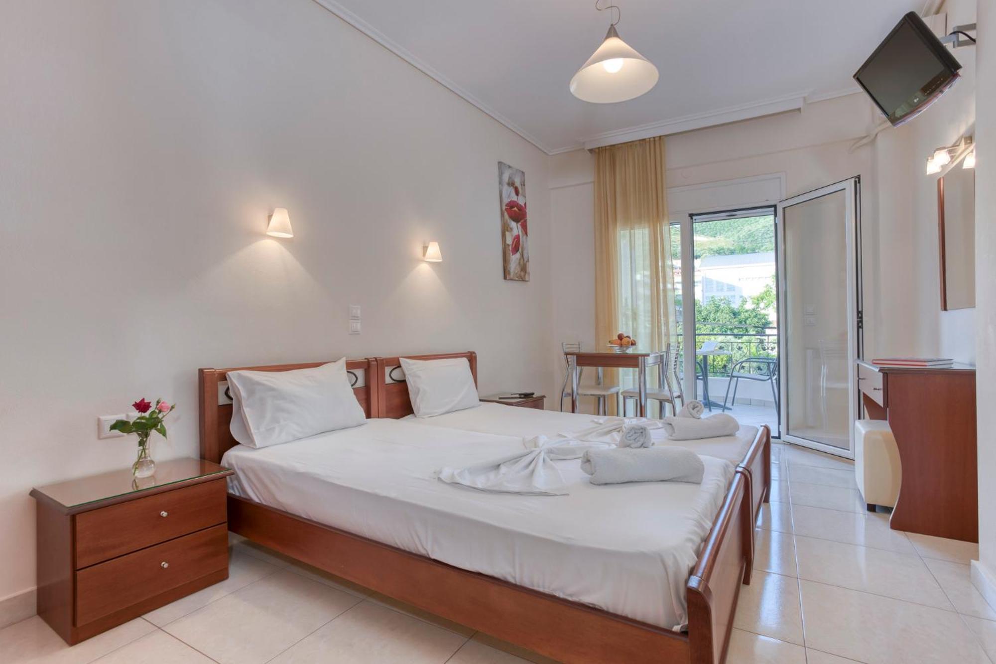 Niovi Luxury Apartments Loutrá Edipsoú Eksteriør bilde