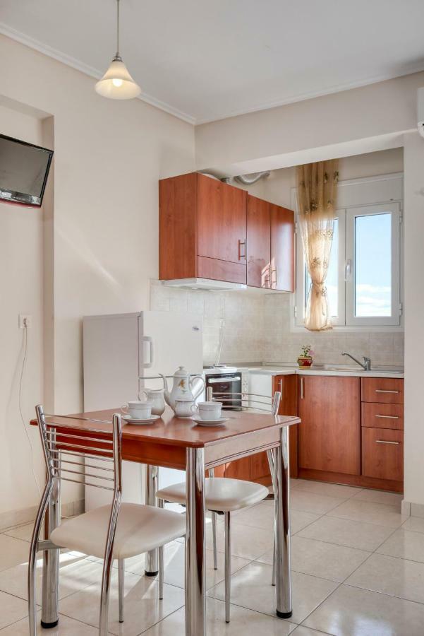 Niovi Luxury Apartments Loutrá Edipsoú Eksteriør bilde