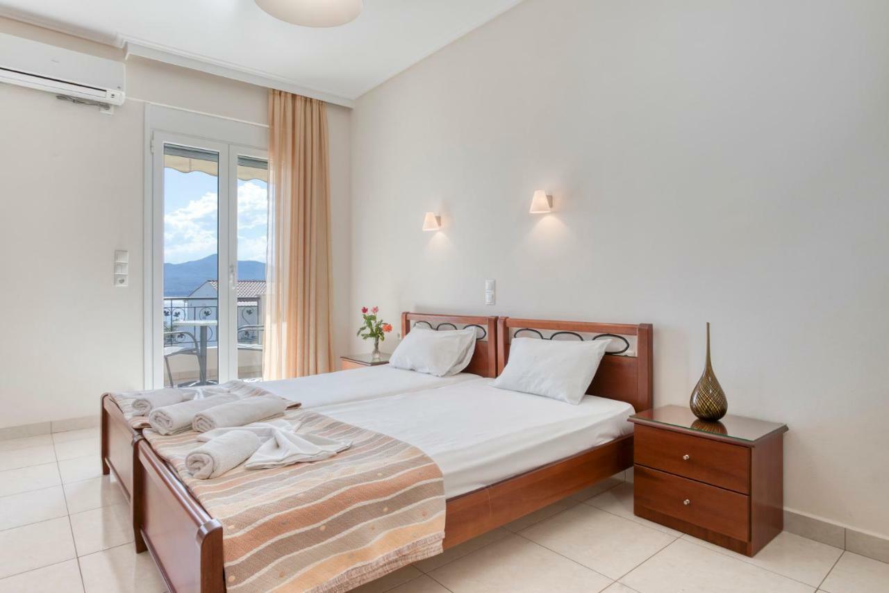 Niovi Luxury Apartments Loutrá Edipsoú Eksteriør bilde